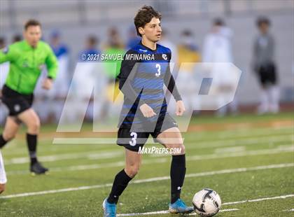 Thumbnail 3 in Millard North vs. Creighton Prep photogallery.