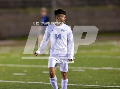 Thumbnail 1 in Millard North vs. Creighton Prep photogallery.