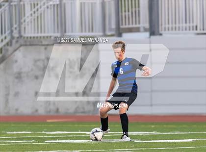 Thumbnail 1 in Millard North vs. Creighton Prep photogallery.