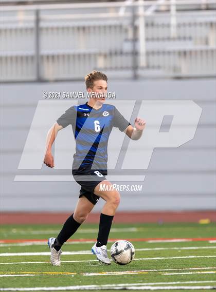 Thumbnail 3 in Millard North vs. Creighton Prep photogallery.