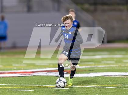 Thumbnail 3 in Millard North vs. Creighton Prep photogallery.