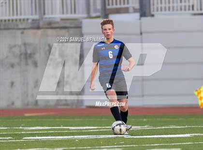 Thumbnail 3 in Millard North vs. Creighton Prep photogallery.
