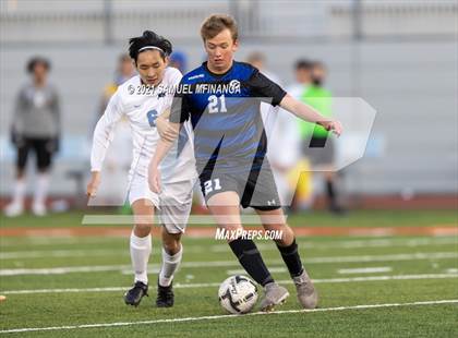 Thumbnail 3 in Millard North vs. Creighton Prep photogallery.