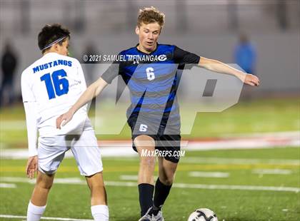 Thumbnail 3 in Millard North vs. Creighton Prep photogallery.