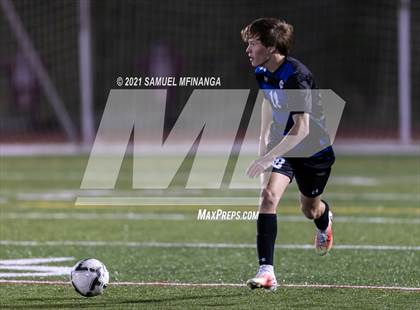 Thumbnail 3 in Millard North vs. Creighton Prep photogallery.
