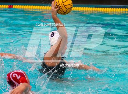 Thumbnail 2 in Carlsbad vs Mater Dei (Bill Barnett Holiday Cup) photogallery.