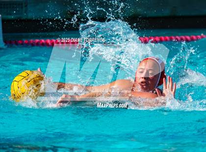 Thumbnail 2 in Carlsbad vs Mater Dei (Bill Barnett Holiday Cup) photogallery.