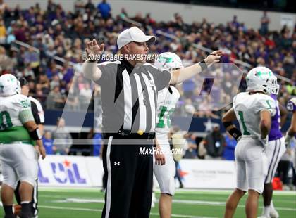 Thumbnail 3 in Hamlin vs. Mart (UIL 2A Division 2 Final) photogallery.
