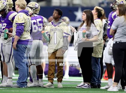 Thumbnail 1 in Hamlin vs. Mart (UIL 2A Division 2 Final) photogallery.