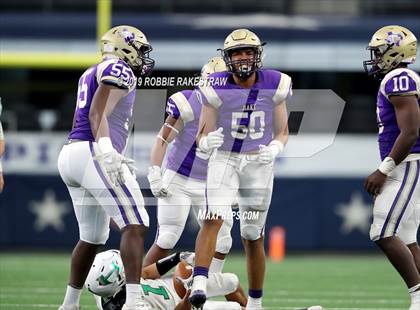 Thumbnail 3 in Hamlin vs. Mart (UIL 2A Division 2 Final) photogallery.