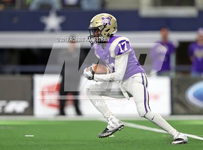 Thumbnail 2 in Hamlin vs. Mart (UIL 2A Division 2 Final) photogallery.