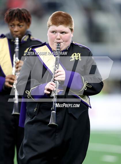 Thumbnail 3 in Hamlin vs. Mart (UIL 2A Division 2 Final) photogallery.