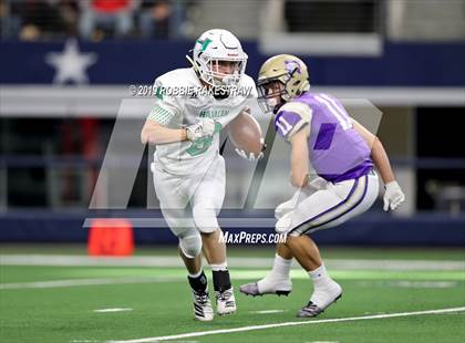 Thumbnail 1 in Hamlin vs. Mart (UIL 2A Division 2 Final) photogallery.