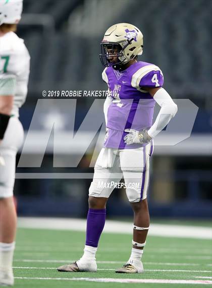 Thumbnail 1 in Hamlin vs. Mart (UIL 2A Division 2 Final) photogallery.