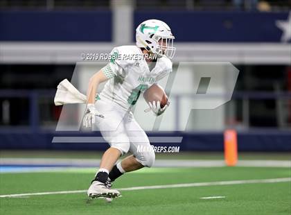 Thumbnail 2 in Hamlin vs. Mart (UIL 2A Division 2 Final) photogallery.
