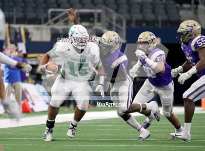 Thumbnail 3 in Hamlin vs. Mart (UIL 2A Division 2 Final) photogallery.