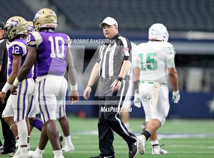 Thumbnail 2 in Hamlin vs. Mart (UIL 2A Division 2 Final) photogallery.
