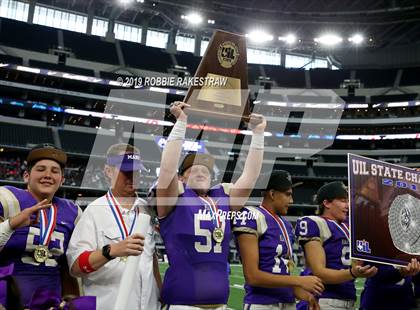 Thumbnail 2 in Hamlin vs. Mart (UIL 2A Division 2 Final) photogallery.