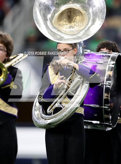 Thumbnail 3 in Hamlin vs. Mart (UIL 2A Division 2 Final) photogallery.