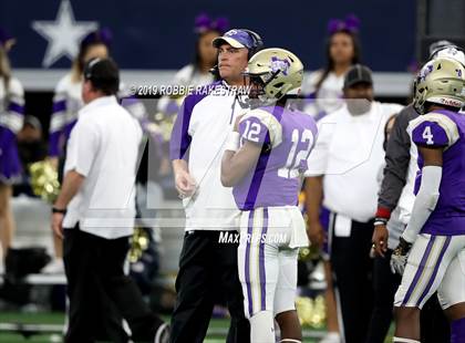 Thumbnail 3 in Hamlin vs. Mart (UIL 2A Division 2 Final) photogallery.