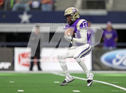 Thumbnail 1 in Hamlin vs. Mart (UIL 2A Division 2 Final) photogallery.
