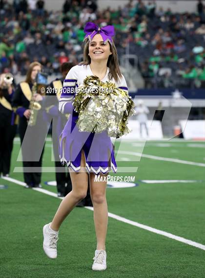 Thumbnail 2 in Hamlin vs. Mart (UIL 2A Division 2 Final) photogallery.