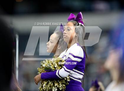 Thumbnail 3 in Hamlin vs. Mart (UIL 2A Division 2 Final) photogallery.