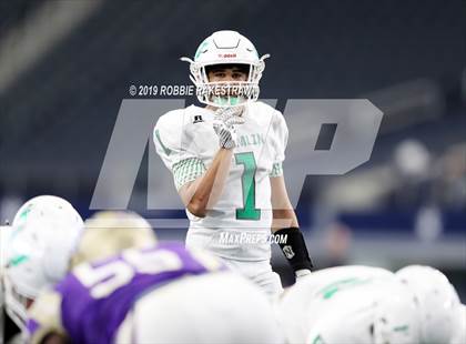 Thumbnail 2 in Hamlin vs. Mart (UIL 2A Division 2 Final) photogallery.