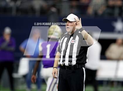 Thumbnail 1 in Hamlin vs. Mart (UIL 2A Division 2 Final) photogallery.