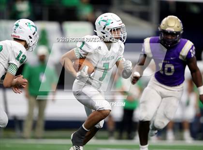 Thumbnail 3 in Hamlin vs. Mart (UIL 2A Division 2 Final) photogallery.