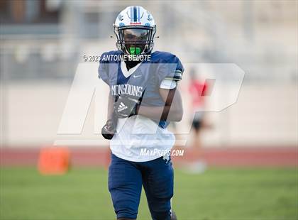 Thumbnail 2 in Glendora @ Mayfair (Scrimmage) photogallery.