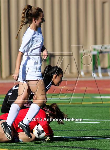 Thumbnail 2 in El Modena vs Sultana (Irvine Team Challenge) photogallery.