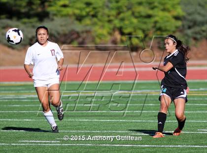Thumbnail 1 in El Modena vs Sultana (Irvine Team Challenge) photogallery.