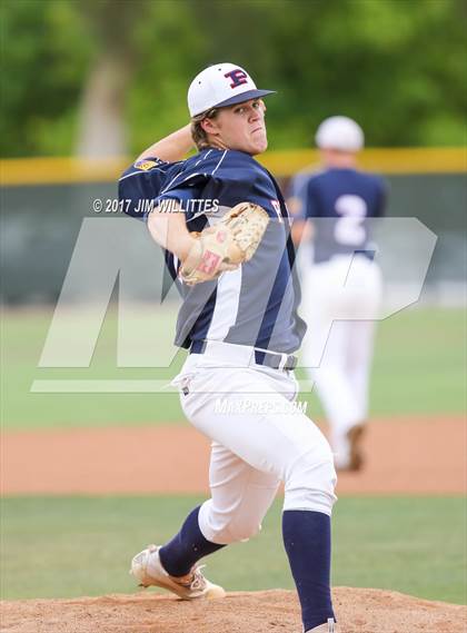Thumbnail 2 in Pinnacle @ Mountain Pointe photogallery.