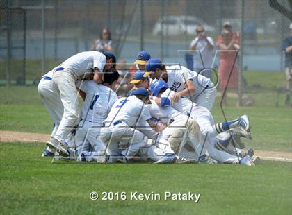 Thumbnail 2 in Plainfield vs. Haddam-Killingworth (CIAC Class M Quarterfinal) photogallery.