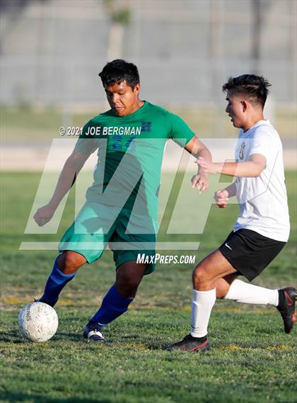 Thumbnail 3 in St. Joseph @ Highland (CIFCS D-3 Playoffs) photogallery.