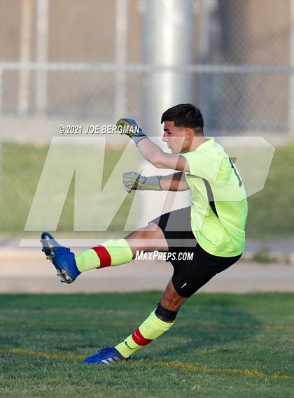 Thumbnail 2 in St. Joseph @ Highland (CIFCS D-3 Playoffs) photogallery.