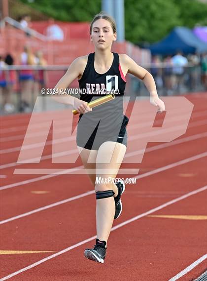 Thumbnail 3 in IHSAA Pike Regional (4 x 800 Meter Heat 1)  photogallery.