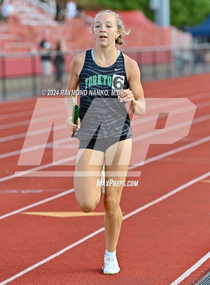 Thumbnail 1 in IHSAA Pike Regional (4 x 800 Meter Heat 1)  photogallery.