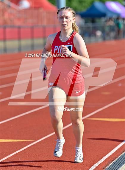 Thumbnail 3 in IHSAA Pike Regional (4 x 800 Meter Heat 1)  photogallery.