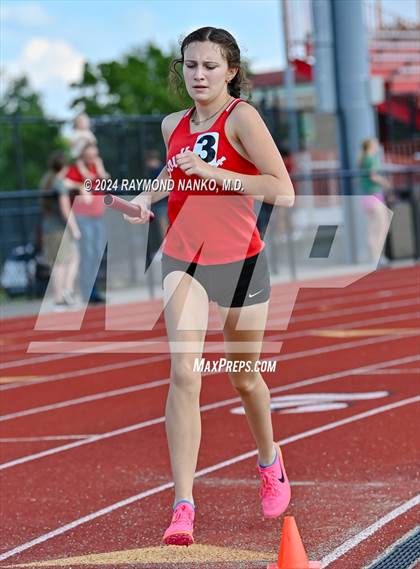 Thumbnail 3 in IHSAA Pike Regional (4 x 800 Meter Heat 1)  photogallery.