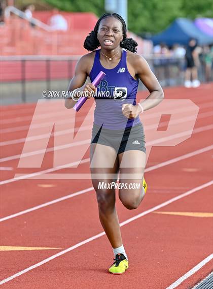 Thumbnail 1 in IHSAA Pike Regional (4 x 800 Meter Heat 1)  photogallery.