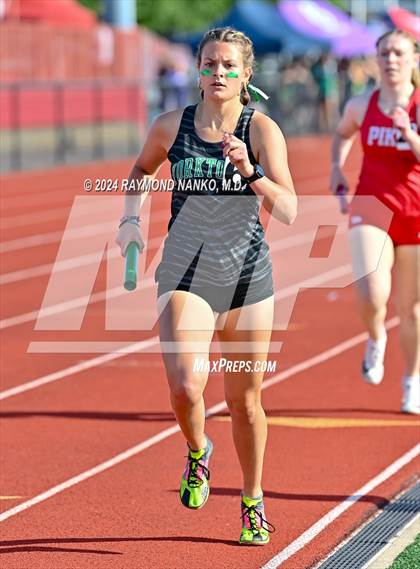 Thumbnail 2 in IHSAA Pike Regional (4 x 800 Meter Heat 1)  photogallery.