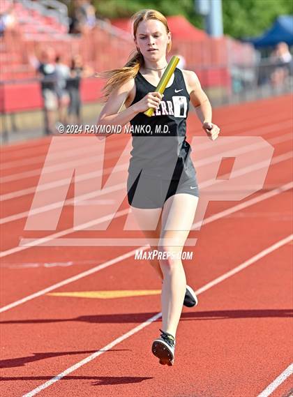 Thumbnail 2 in IHSAA Pike Regional (4 x 800 Meter Heat 1)  photogallery.