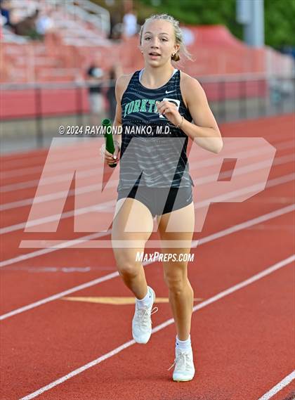 Thumbnail 2 in IHSAA Pike Regional (4 x 800 Meter Heat 1)  photogallery.