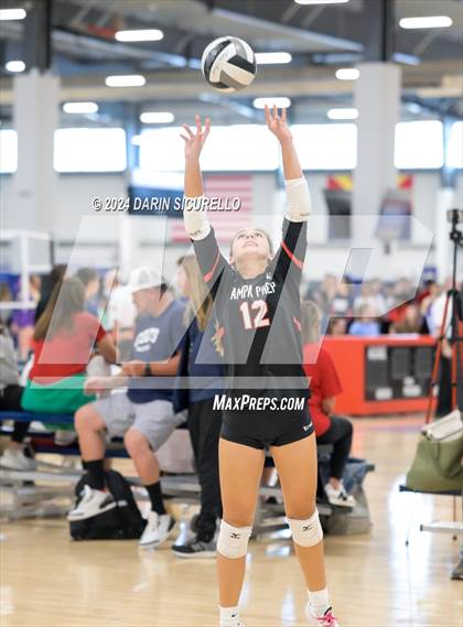 Thumbnail 3 in Tampa Prep vs. Santa Margarita (Nike TOC Southwest) photogallery.