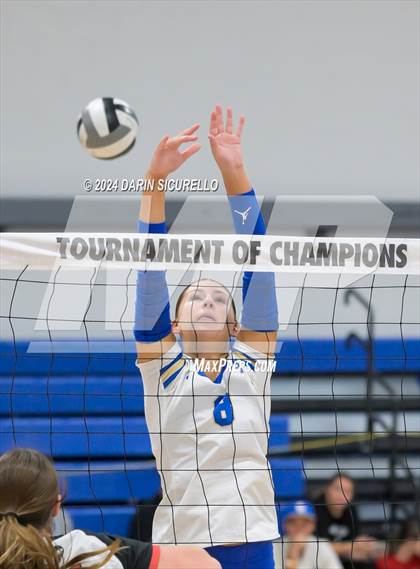 Thumbnail 2 in Tampa Prep vs. Santa Margarita (Nike TOC Southwest) photogallery.