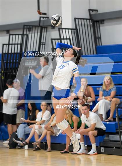 Thumbnail 2 in Tampa Prep vs. Santa Margarita (Nike TOC Southwest) photogallery.