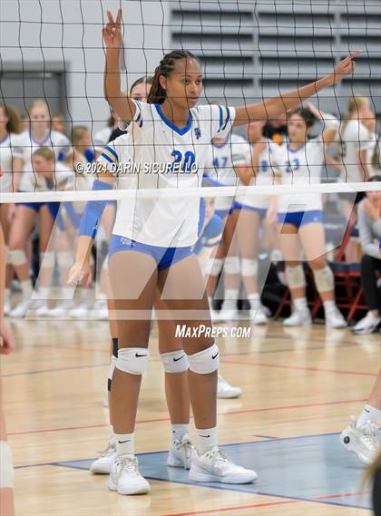 Thumbnail 1 in Tampa Prep vs. Santa Margarita (Nike TOC Southwest) photogallery.