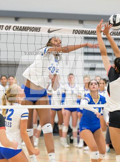 Thumbnail 2 in Tampa Prep vs. Santa Margarita (Nike TOC Southwest) photogallery.